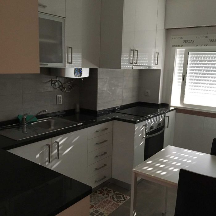 aluga-se quarto em apartamento remodelado