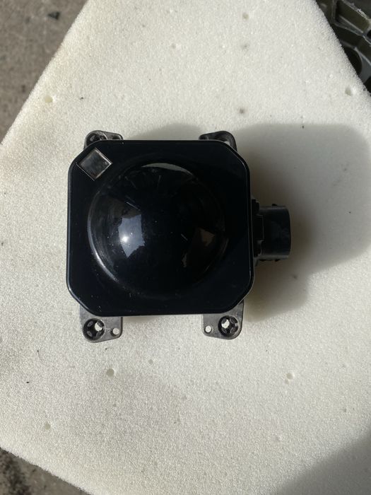 Radar Distronic sensor 5Q090754G VW Golf VII