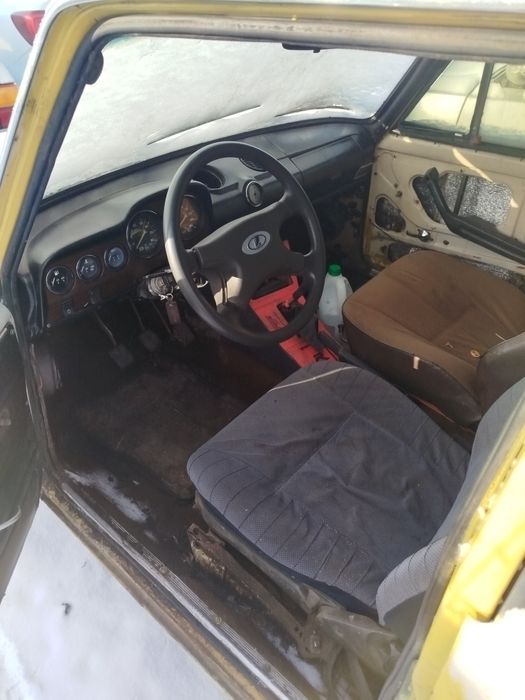 Ціна Низ ринку. Мотор працює гарно