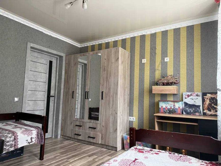 Продам 3-х комнатную в Фонтанке