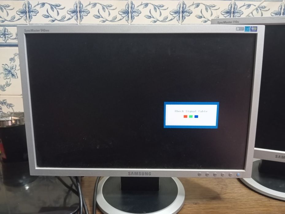 Monitor de computador Samsung de 19 polegadas