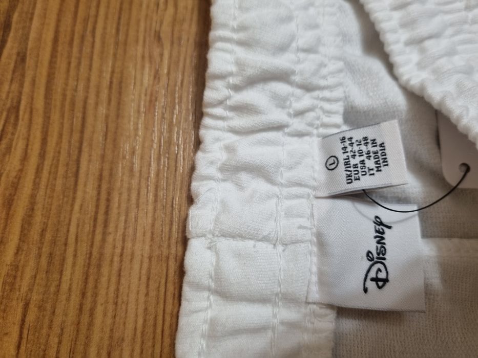 Mickey Mouse krótkie spodenki damskie na lato L/XL  białe
