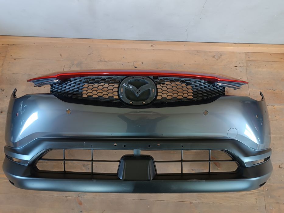 MAZDA MX30 бампер передній MX 30