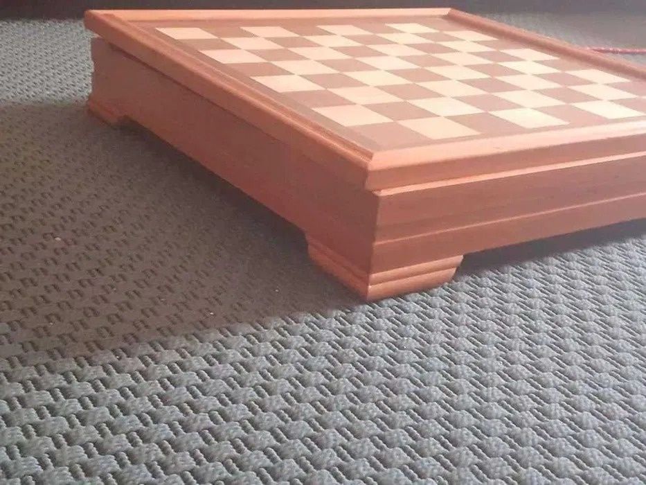 Grande Jogo Xadrez Medieval Caixa Tabuleiro madeira + 32 peças