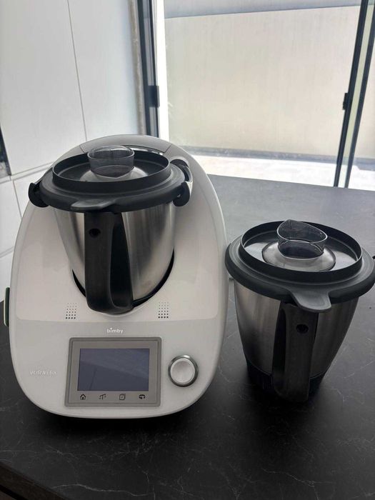 Bimby TM5 com todos os acessórios com 2 copos
