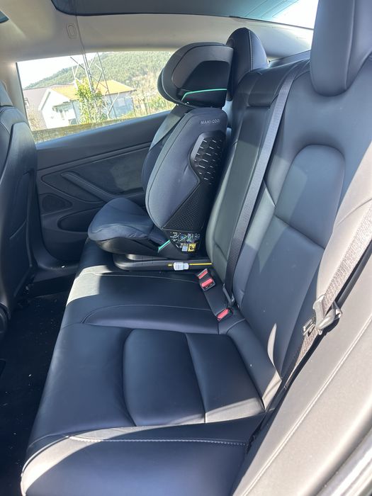 Tesla model 3 dual motor