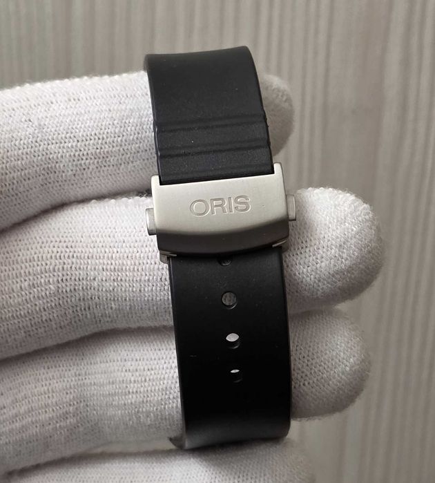 Чоловічий годинник Oris TT3 Titanium Automatic Day/Date