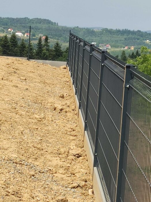 Ogrodzenie panelowe z podmurówka panel h123 fi4 52zł/mb LUBCZA