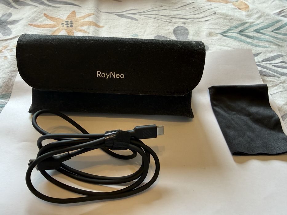 Rayneo Air 4 Pro stan doskonaly