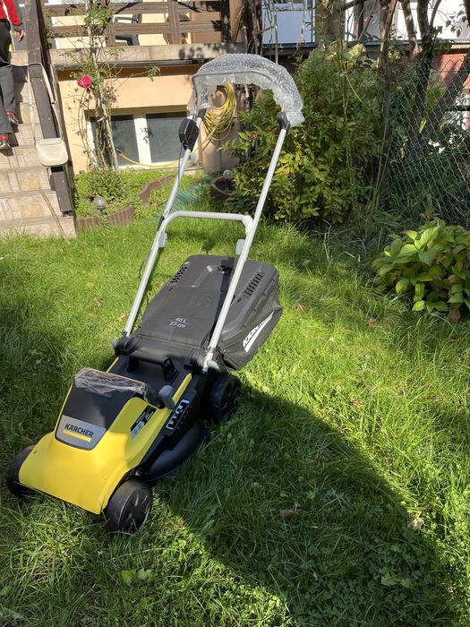 Kosiarka Karcher bezprzewodowa  LMO 4-18 dual battery