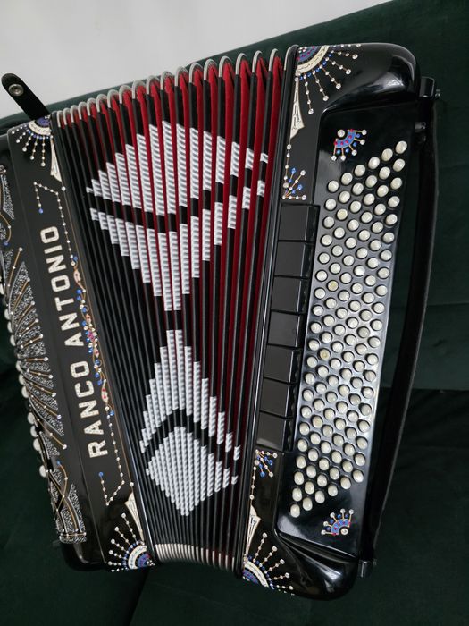 Sprzedam akordeon guzikowy ranco antonio