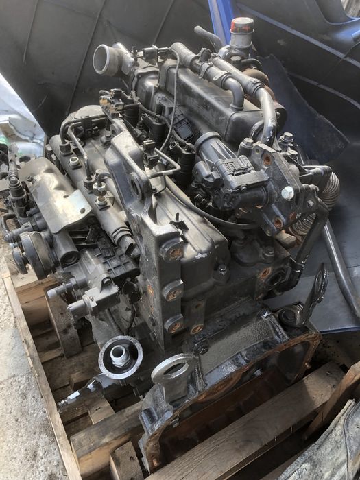 Silnik 4 cylindry case uszkodzony
