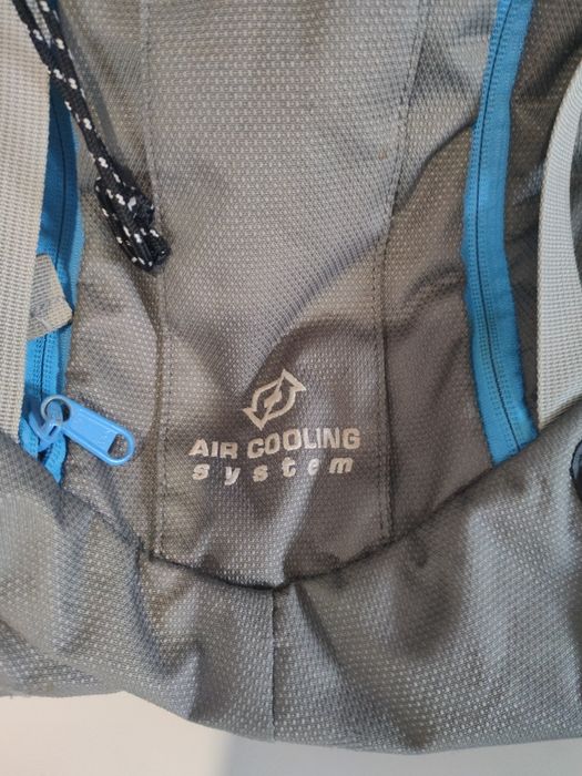 Mochila Forclaz Air cooling system 40