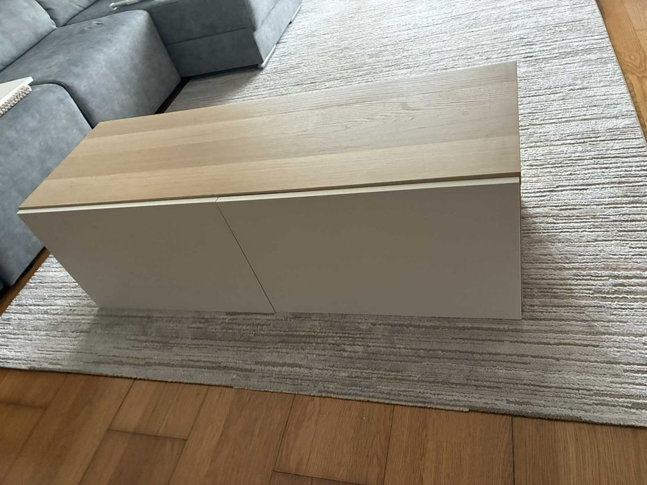 Móvel Besta IKEA ef carvalho c/velatura branca e portas brancas