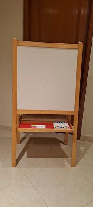 Cavalete criança ikea