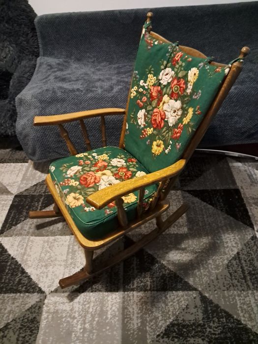 Vintage fotel bujany