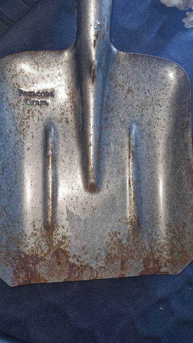 Лопата совковая.