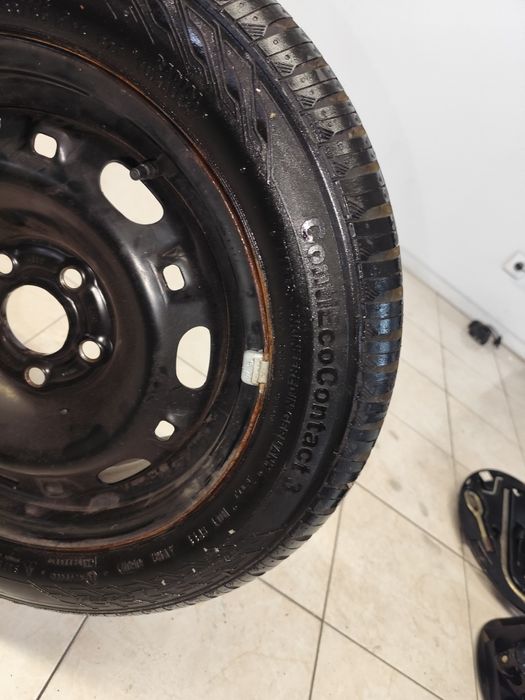 3 Rodas Suplentes Renault - VW - Fiat - Com Macaco e Ferramentas