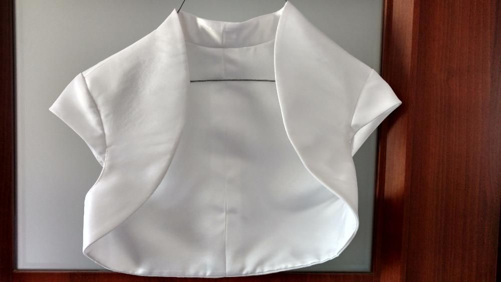 Suknia ślubna śnieżnobiała