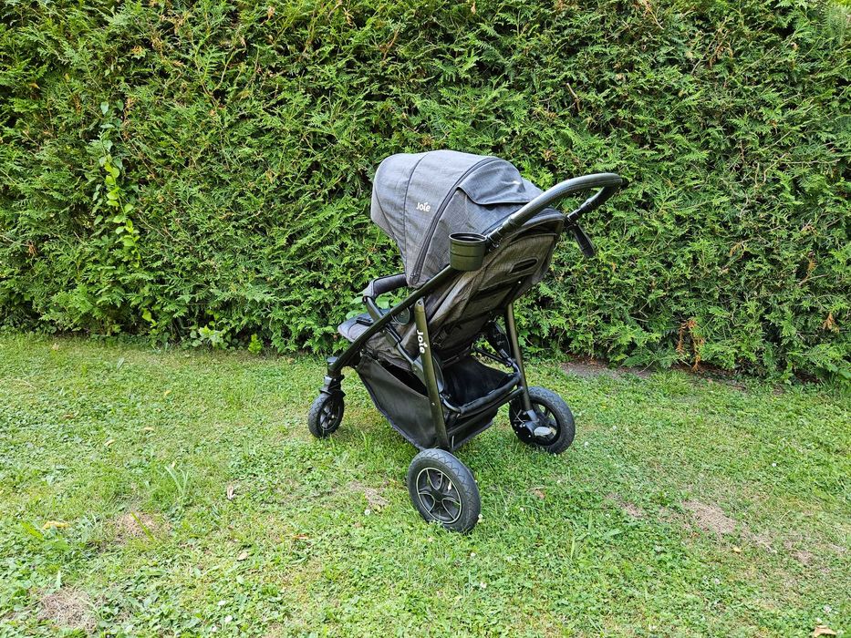 Wózek spacerowy Joie