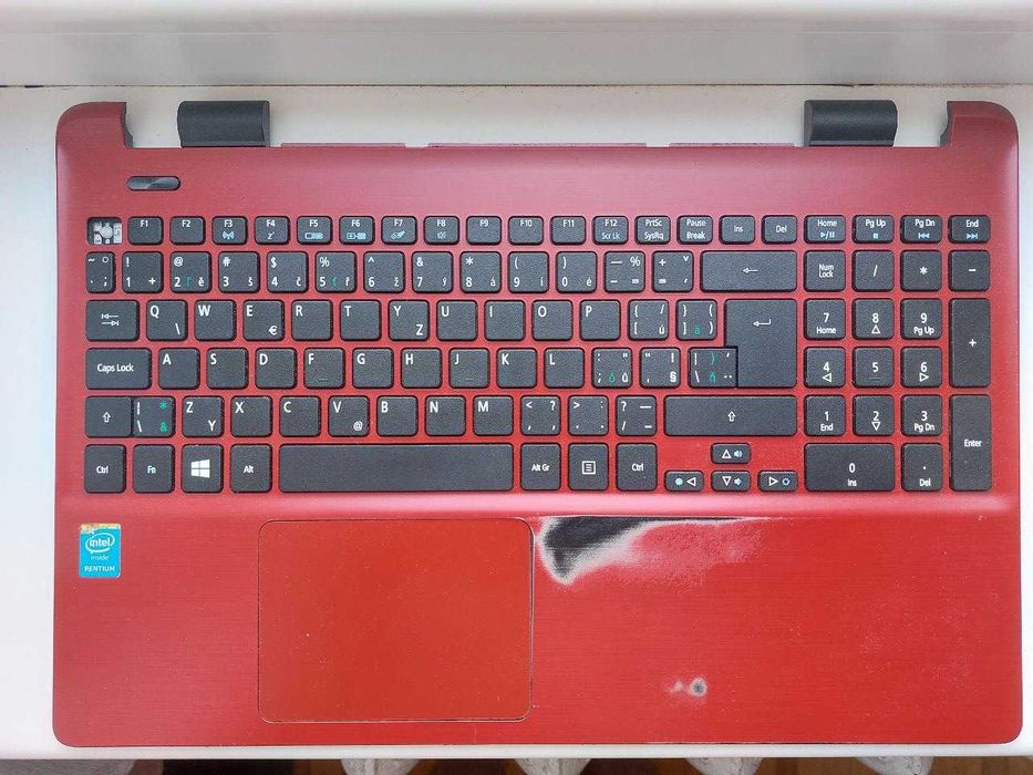 Передня панель для ноутбука Acer Aspire E5-571 E5-511, червона