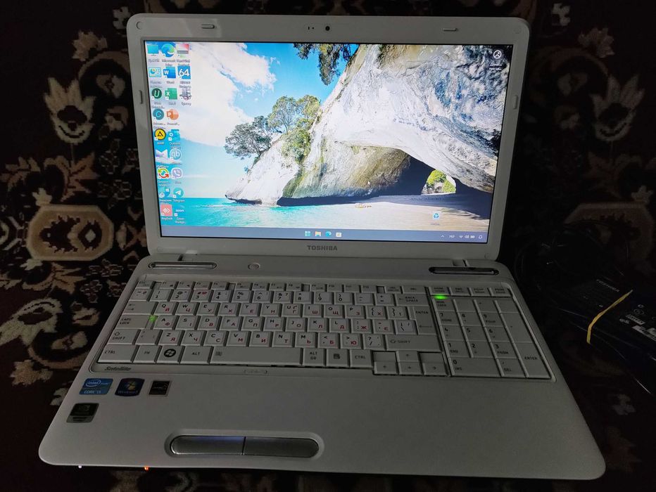 Toshiba L755, NVIDIA GT 525M-1GB/12GB/SSD 256GB