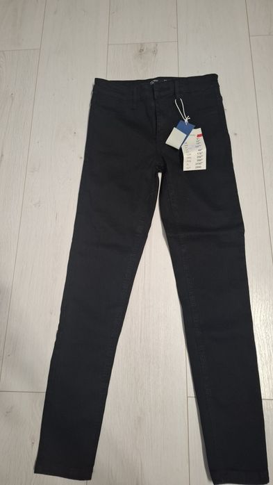 Spodnie jeansowe r.36 Sinsay NOWE