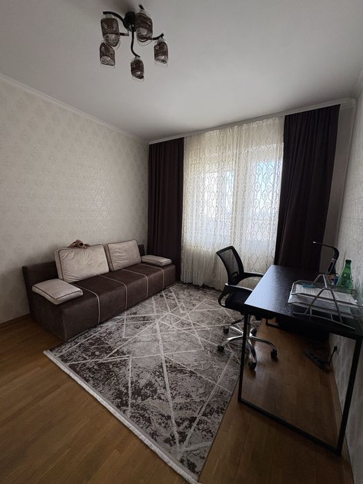 Продаж Бажана 36, 3кім., м.Харківська з видом на два озера