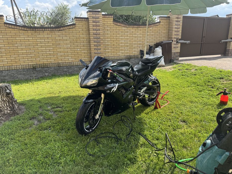 Yamaha R1 2002года