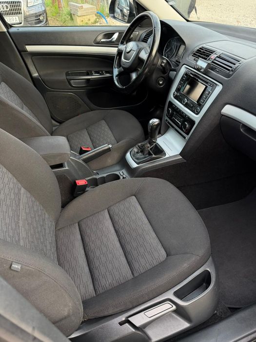Skoda Octavia 1.2 Benzyna/2010r/Navi/Klima/Hak/PDC/Alufelgi/Zamiana
