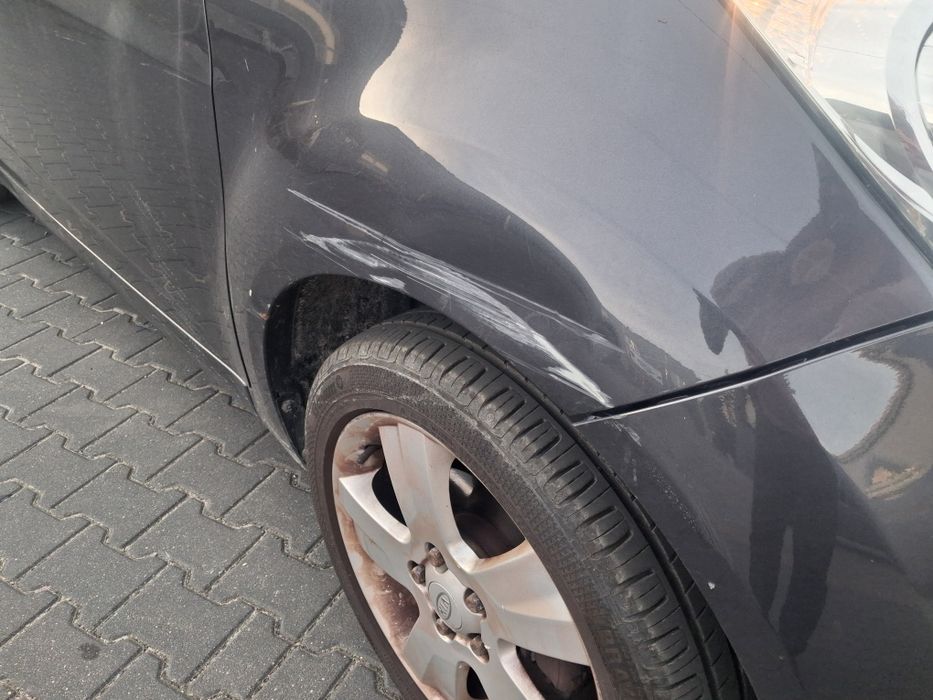 Kia Venga 1.6 benz. z gazem sprowadzony uszkodzony