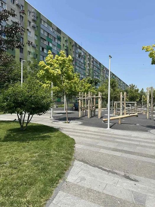 Продам 3-комн квартиру в районе Газеты "Правда" просп.