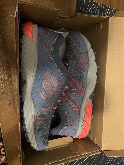 Взуття New Balance WT610RG5 розміру 12 US.  Нове