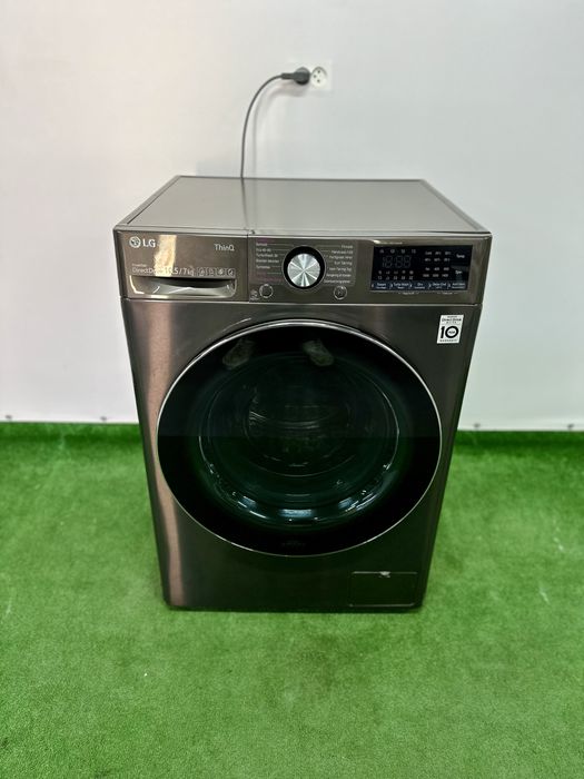 Пральна машина з сушкою LG ThinQ Wash&Dry 10,5/7 kg Graphite Steel
