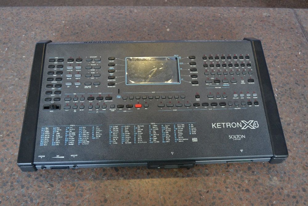 Caixa de ritmos - Módulo ketron X4 Solton64740306595203121