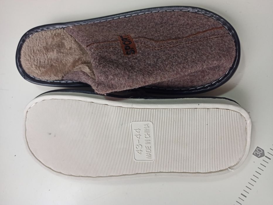 Новые мужские тапочки