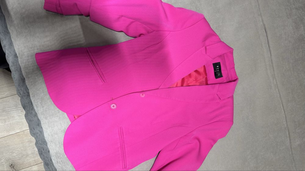 Акцентний піджак Mohito