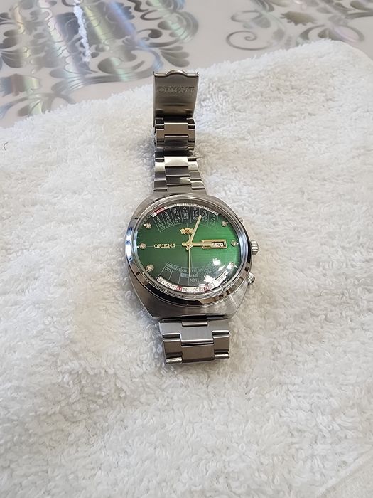 Продам легендарные часы Ориент коледж