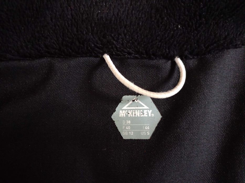 kurtka z kapturem firmy McKinley rozm 38