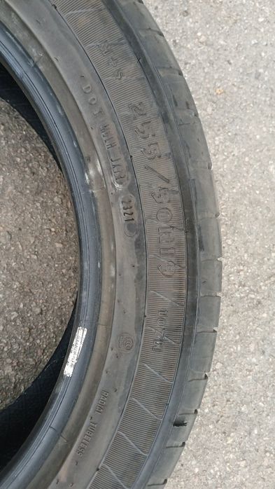 Продам шини Goodyear