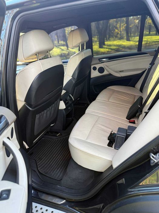 BMW X5 2009 — 10 Years Edition (Limited 0314/0500)