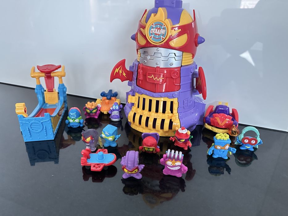 Wieża Power Tower Super Zings + Figurki