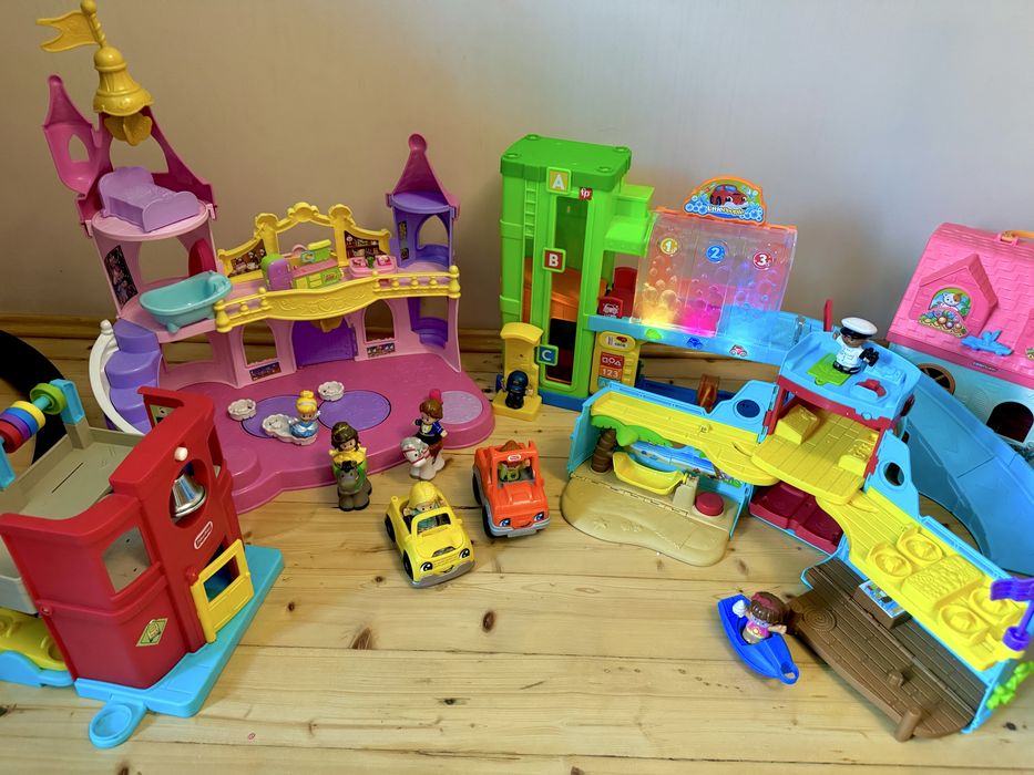 Fisher price little people chicco smoby little tikes zuru pets alive kiddismart lego duplo battat розвиваючі іграшки