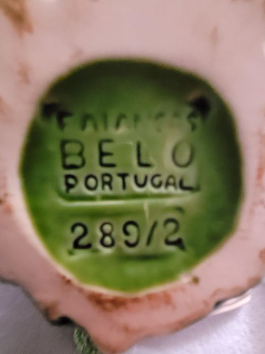 Pequena couve e colher Faianças Belo