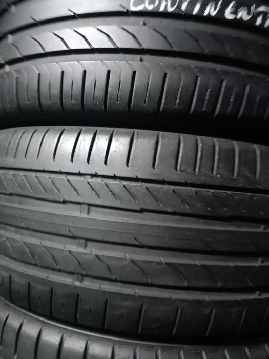Pneus  245/40/20