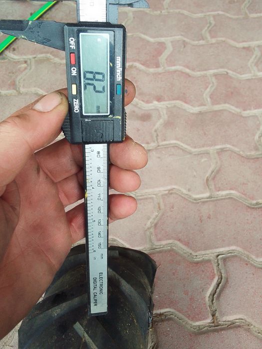 Opona do traktorka 13x5.00-6