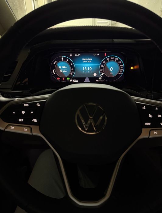 VW MULTIVAN eHybrid Longa com CONDUÇÃO AUTONOMA | 1 DONO | Garantia e revisões incluídas mais 2 anos