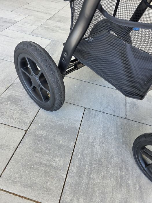 Wózek spacerowy LIONELO Annet Tour Carbon Czarny