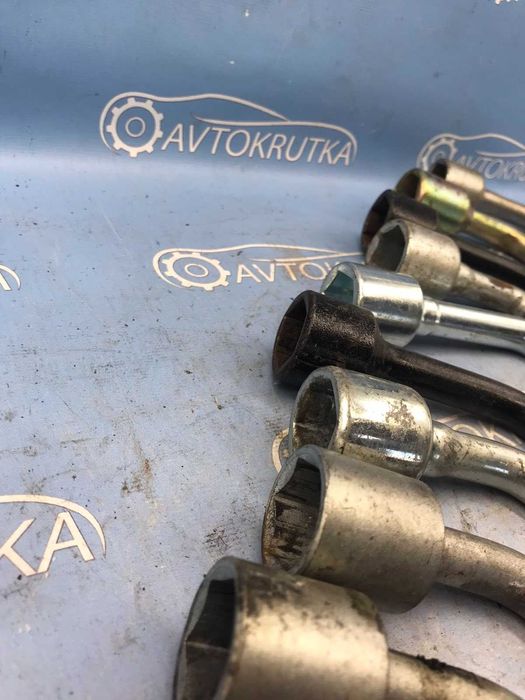 Ключ колісний на 21 Nissan Kia Hyundai Toyota Mitsubishi