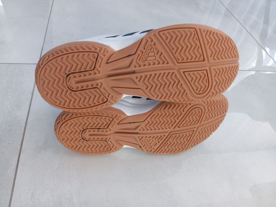 Buty adidas halowe r.38.5